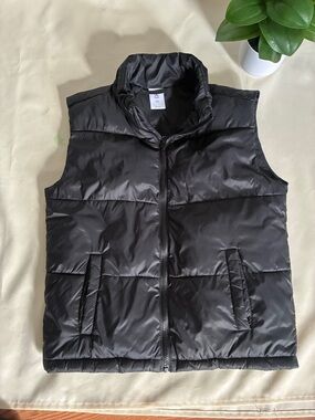 Black Quilted Puffer Vest - Unbranded
